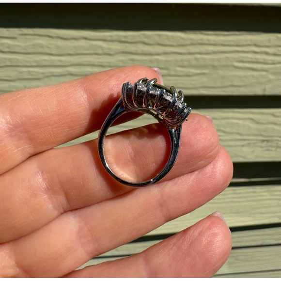 Cocktail Bling Ring 6 - Picture 9 of 15